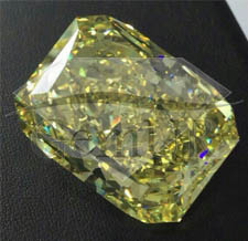 Diament naturalny[br]Szlif szmaragdowy [br]127,68 ct - VS2/żółty fan. - GIA[br]160.000.000 PLN